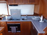 Trader 42 Signature galley